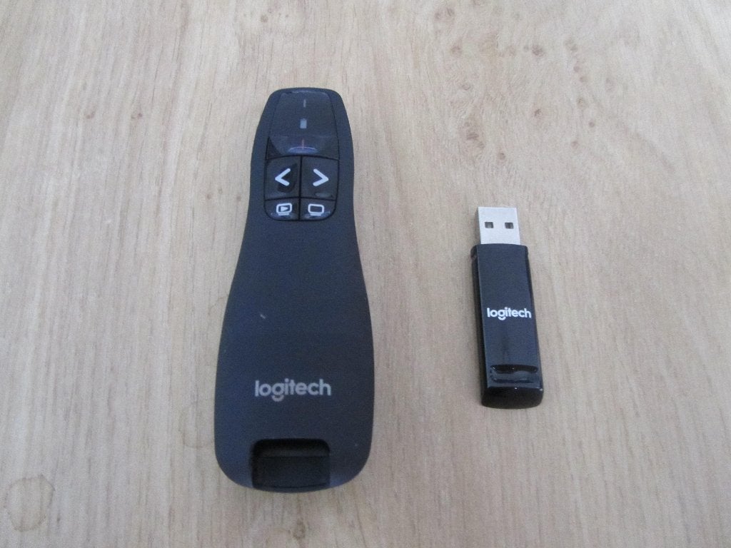 Logitech R400 - Draadloze Presenter - Zwart, Computers en Software, Ophalen of Verzenden, Gebruikt, Logitech