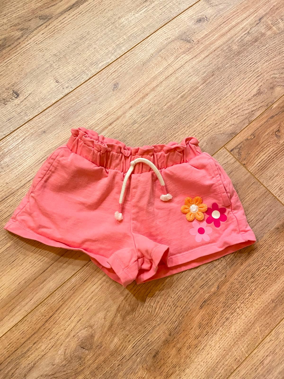 C&A roze flower short maat 98, Kinderen en Baby's, Kinderkleding | Maat 98, Verzenden, Zo goed als nieuw, Meisje, Broek