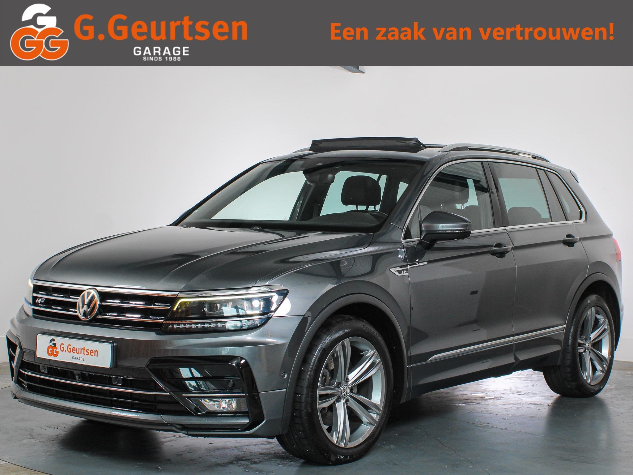 Volkswagen Tiguan 2.0 TSI 4Motion Highline Panoramadak, Trek, Auto's, Automaat, Gebruikt, 4 cilinders, 1984 cc
