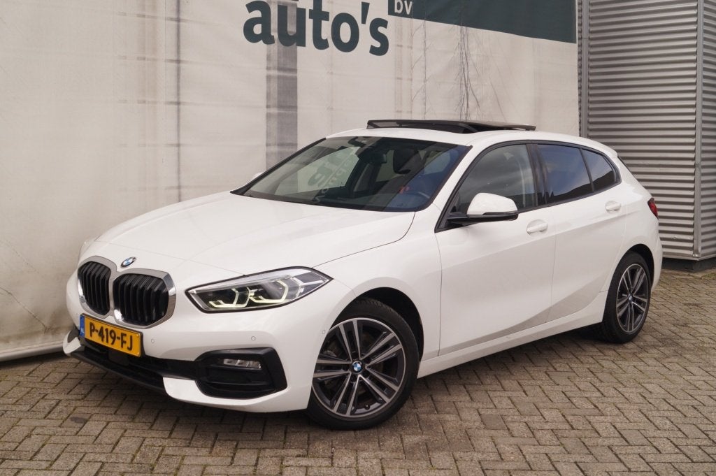 BMW 1-serie 118i Sportline Business Edition -PANO-ECC-CAM-PD, Auto's, Dealer onderhouden, 136 pk, Gebruikt, Leder en Stof