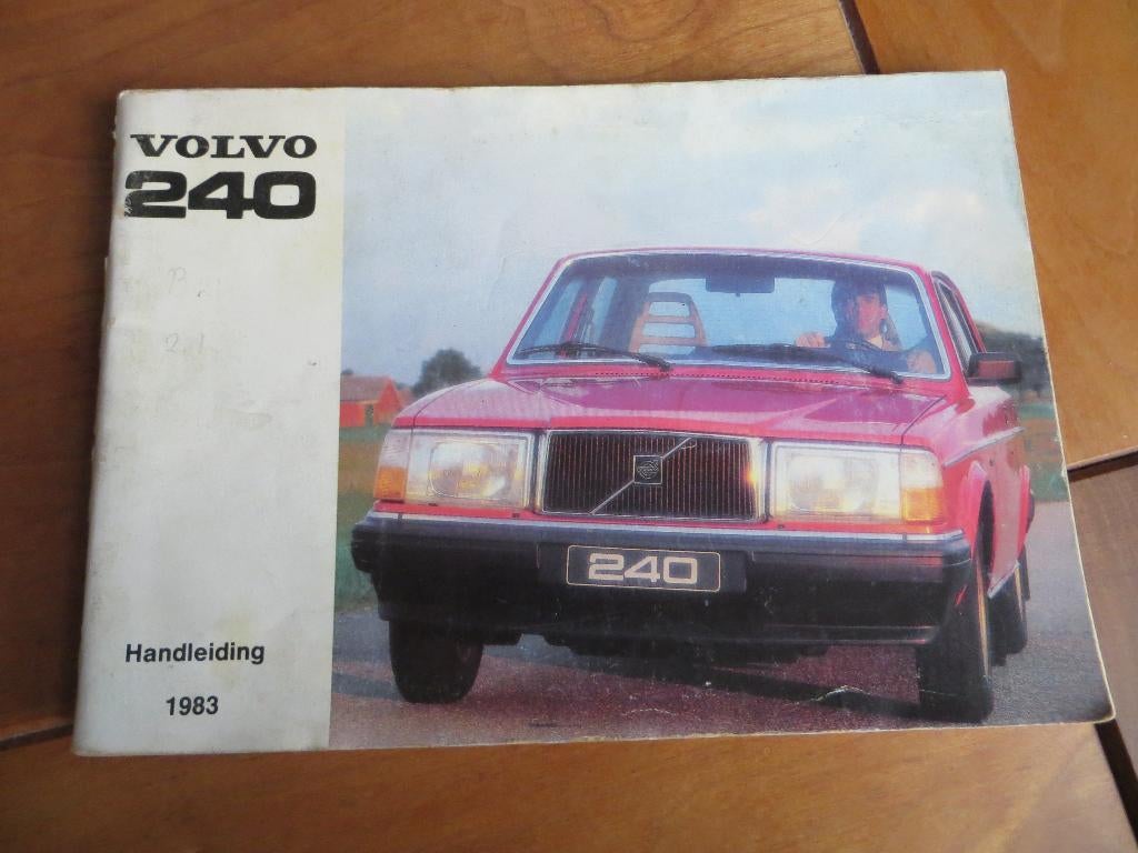 Instructieboek Volvo 240 sedan, 240 stationcar 1982, mooi!, Ophalen of Verzenden