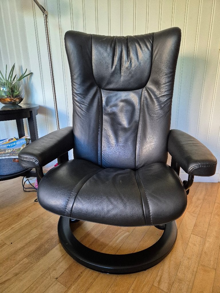 Stressless leren draai stoel met Hocker, Ophalen, Zwart, Zo goed als nieuw, Eén
