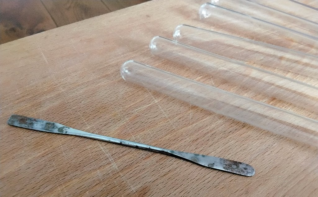 6 reageerbuisjes + 1 spatel (1x Schott Duran), Ophalen of Verzenden, Gebruikt