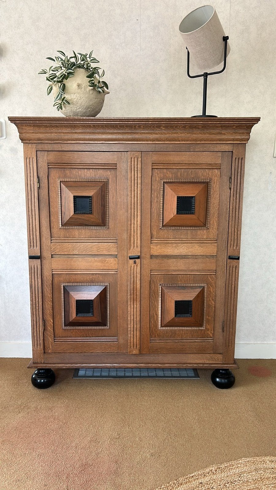 Mooie nette kussenkast, Ophalen, Met deur(en), Zo goed als nieuw, Minder dan 150 cm