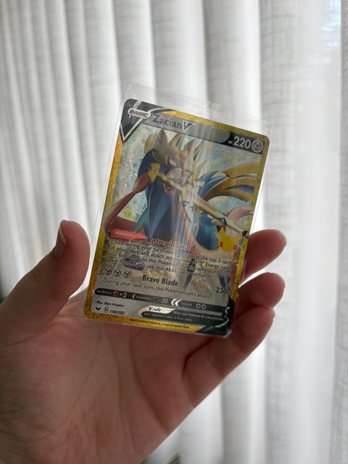 Zacian V / 30th anniversary, Ophalen of Verzenden, Zo goed als nieuw