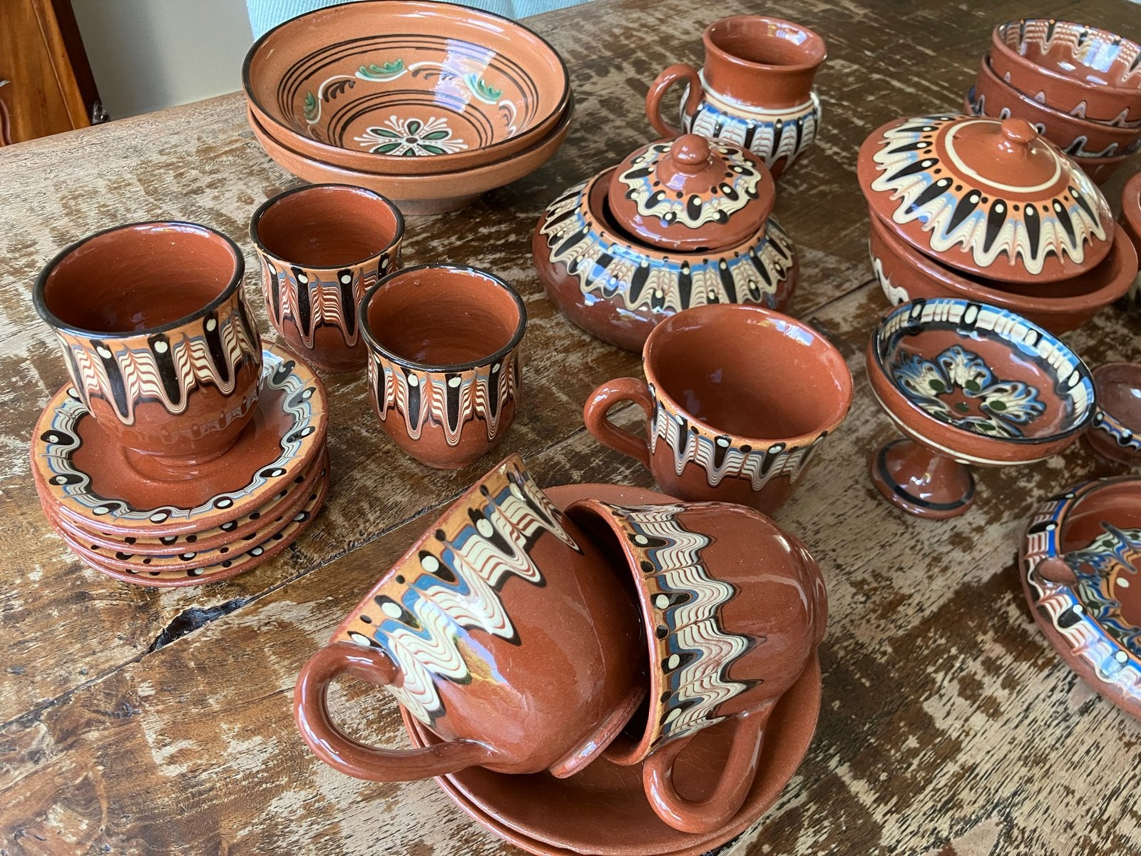 Handgemaakt Bulgaars Aardewerk Servies - Complete Set, Antiek en Kunst, Ophalen of Verzenden