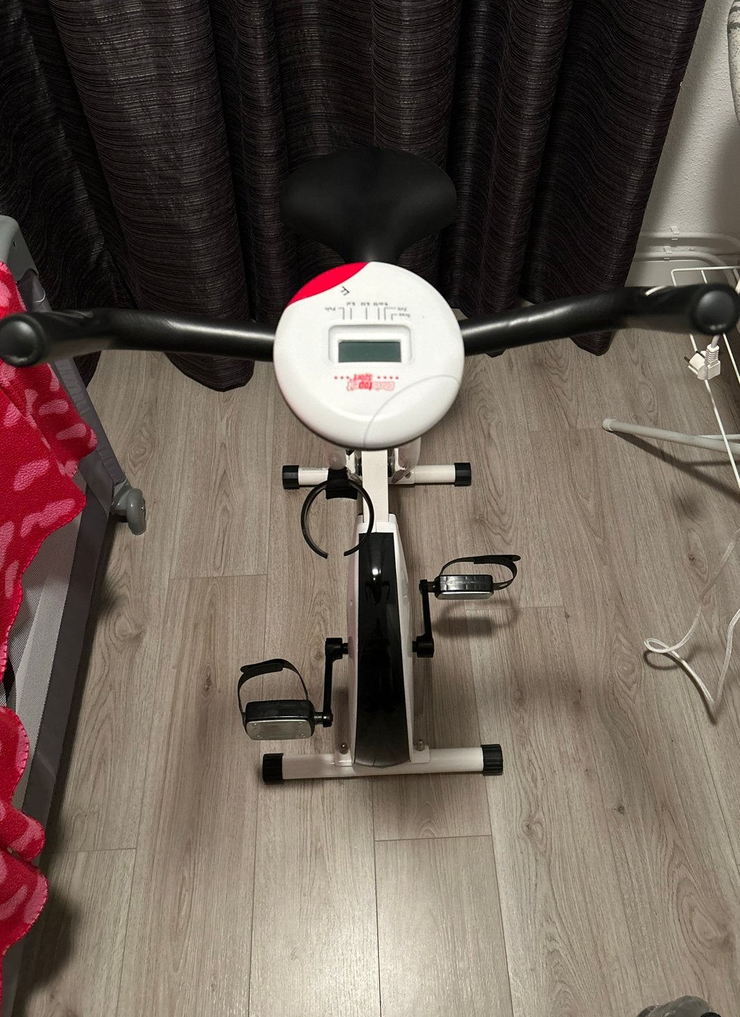 Hometrainer - Compact en Gebruiksvriendelijk, Ophalen, Gebruikt, Metaal, Benen