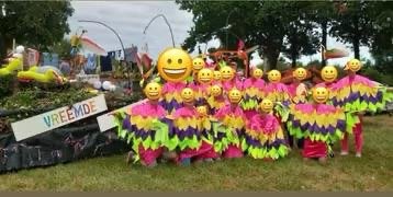 Vrolijke vogels, Ophalen, Zo goed als nieuw, Maat 38/40 (M), Carnaval