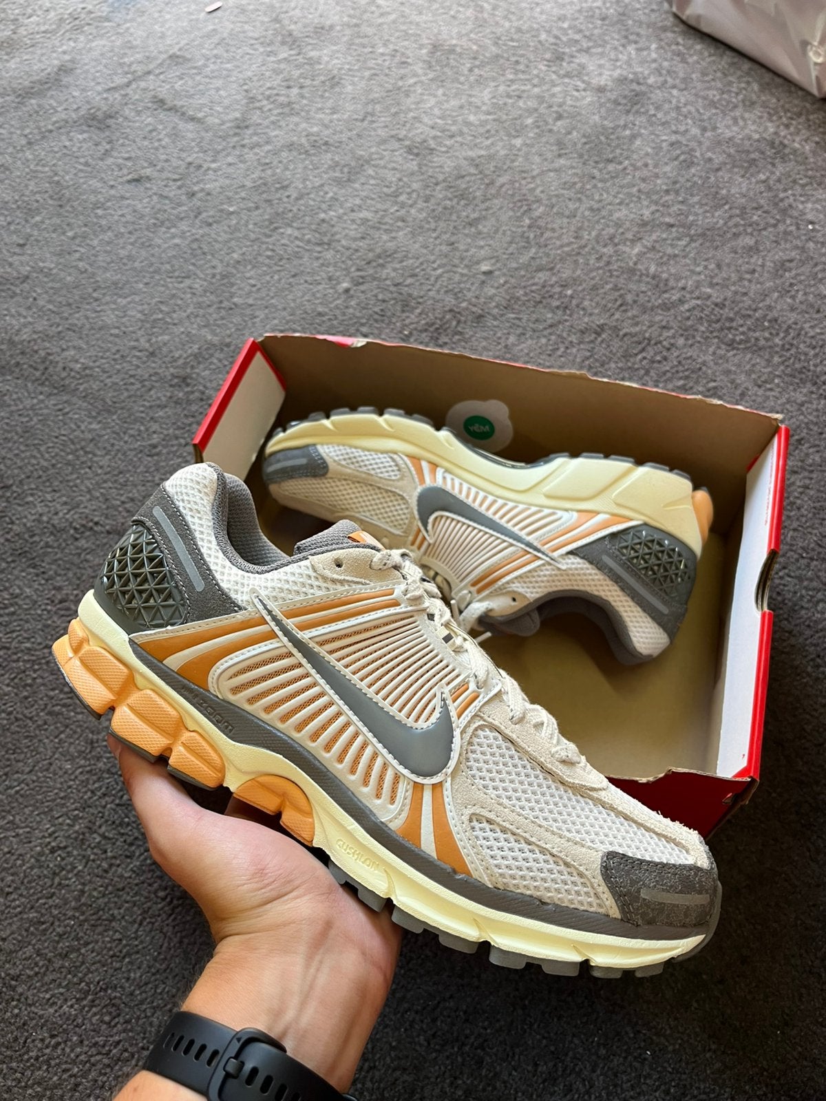 Nike Zoom Vomero 5 Flat Pewter - Maat 45, Wit, Nieuw, M, Ophalen of Verzenden