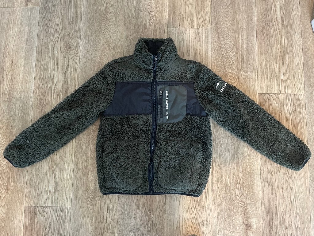 Zacht groen jas vest maat 158/164 (tweeling?), Jongen of Meisje, Ophalen of Verzenden, Zo goed als nieuw, Unsigned