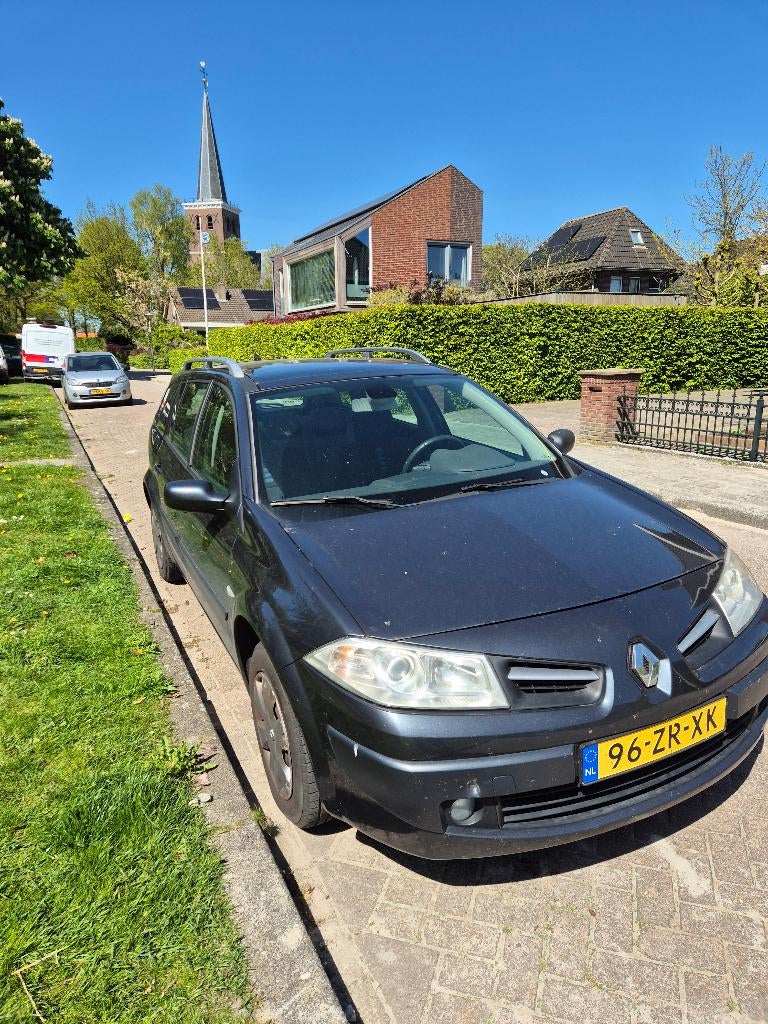 Renault Mégane 1.6 16V 82KW Grand Tour 2008 Grijs, 4 cilinders, Stationwagon, Handgeschakeld, Particulier