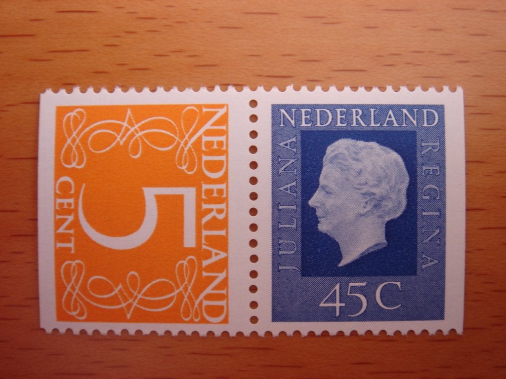 NVPH 97 Koningin Juliana en cijfer 5 , Postzegels en Munten, Postzegels | Nederland, Ophalen of Verzenden, Na 1940, Postfris