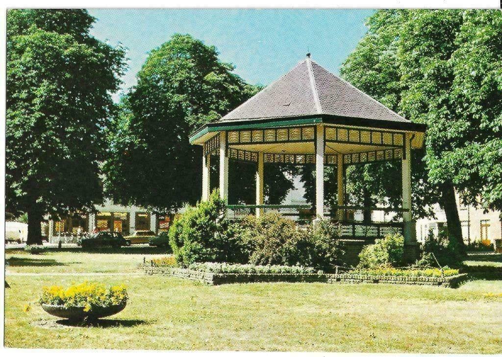 AK Brummen - Marktplein met Muziektent, Verzenden, 1960 tot 1980, Ongelopen, Gelderland