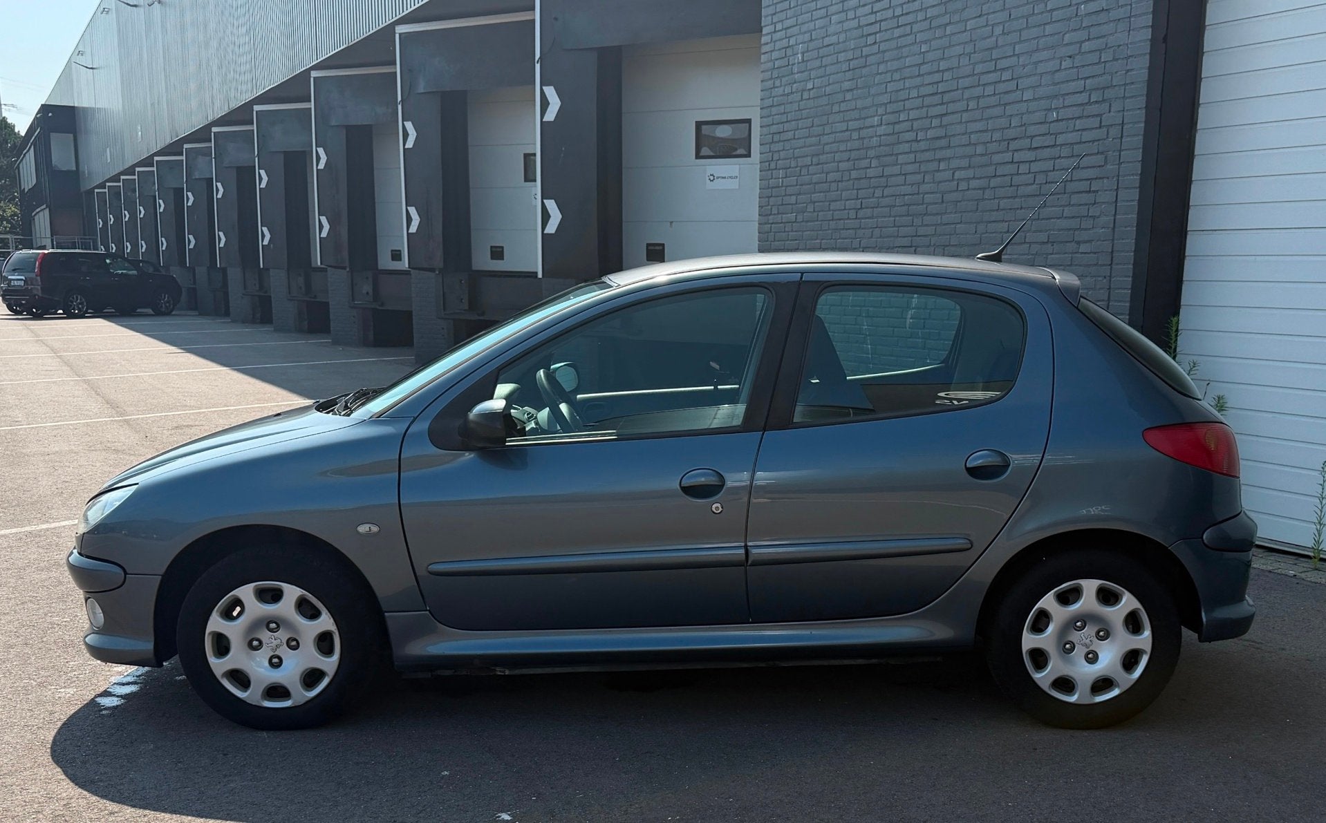 Peugeot 206 1.4 Air-line AIRCO/ELKPAKKET/5DEURS/NAP/APK, Voorwielaandrijving, Stof, 4 cilinders, Origineel Nederlands