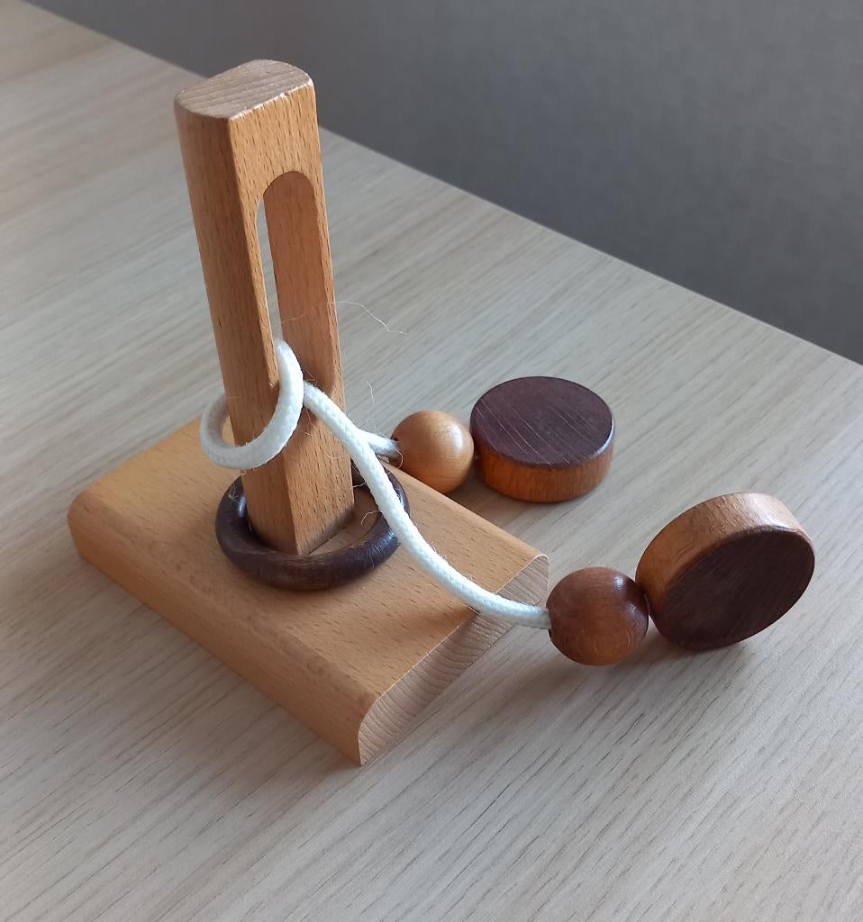 Mechanische puzzel, Ophalen, Minder dan 500 stukjes, Zo goed als nieuw, Rubik's of 3D-puzzel