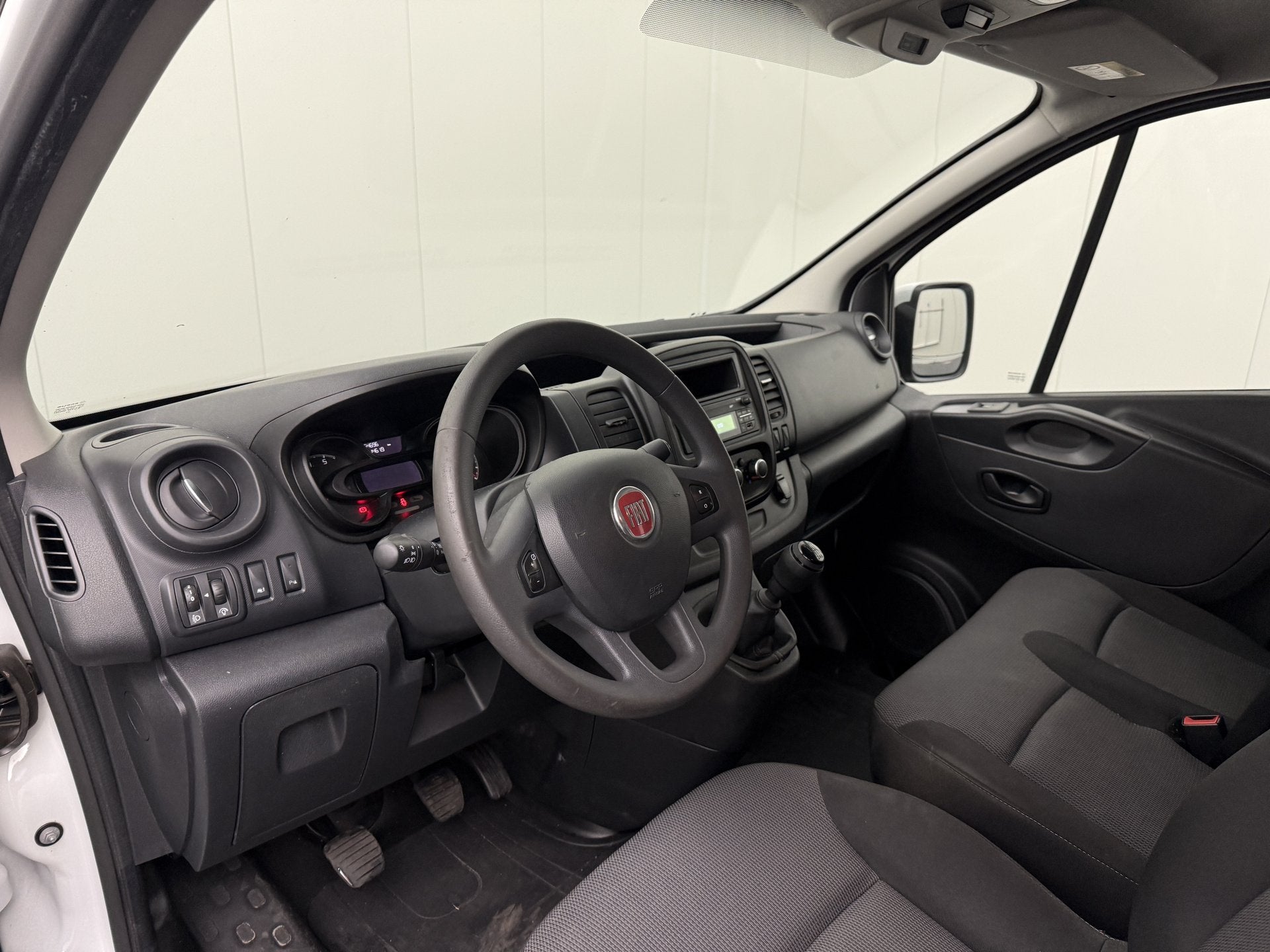 Fiat Talento 2.0MultiJet 145PK Lang Dubbele Cabine 6-Persoon, Voorwielaandrijving, 145 pk, Stof, Gebruikt