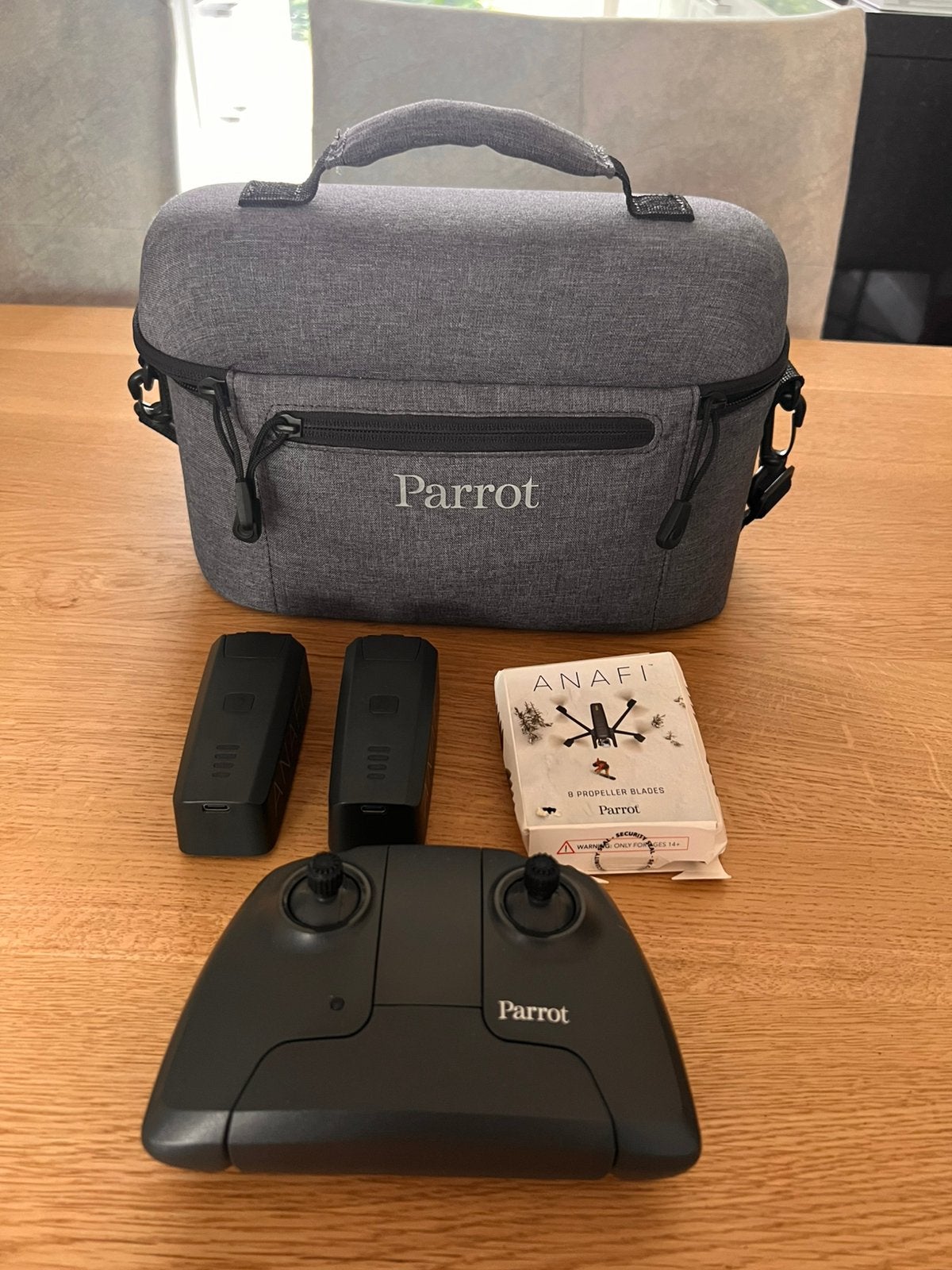Parrot Anafi accessoires, alles behalve de drone, Ophalen of Verzenden, Zo goed als nieuw