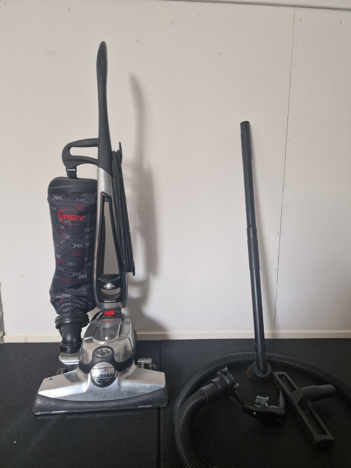 Kirby Avalir 100 Stofzuiger met accessoires G10E sentria, Witgoed en Apparatuur, Overige merken, Gebruikt, Geschikt voor harde vloeren