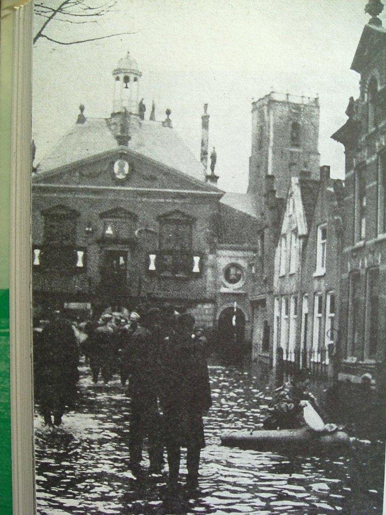 Gebroken dijken. Goeree-Overflakkee en de ramp van 1953., Ophalen of Verzenden