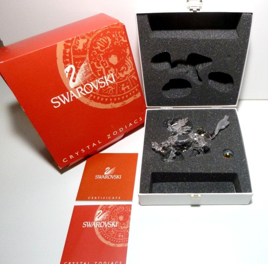 Swarovski Draak incl doos & certificaat, Ophalen of Verzenden, Nieuw, Figuurtje