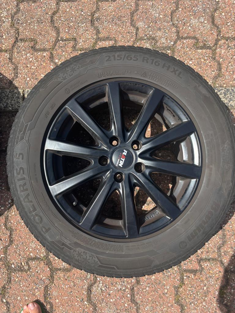 16 inch velgen met banden voor Volvo XC70 – 215/65 R16 XL, Auto diversen, Wieldoppen, Ophalen of Verzenden