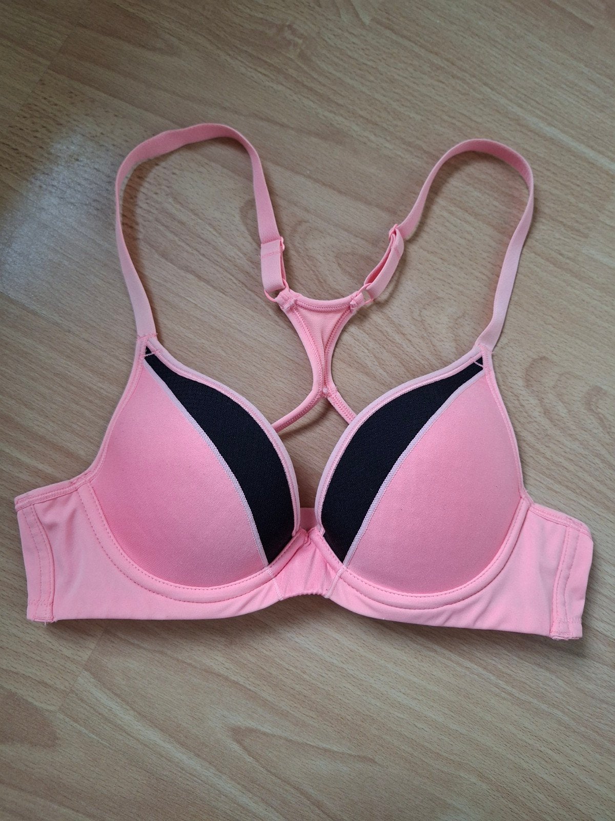 Hunkemöller Roze Sportbh met Beugel - Maat 75A, Kleding | Dames, Ophalen of Verzenden, Roze, Hunkemöller, Fitness of Aerobics