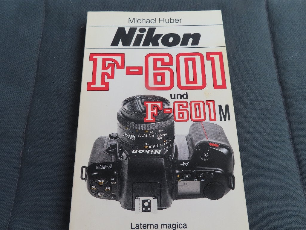 Nikon F601 camera boek, Ophalen of Verzenden, Zo goed als nieuw, Fotograferen en Filmen