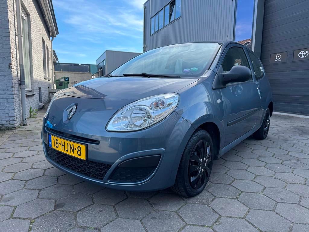 Renault Twingo 1.2 Authentique - 1e Eigenaar - Airco - New a, Voorwielaandrijving, Gebruikt, 31 €/maand, 4 cilinders