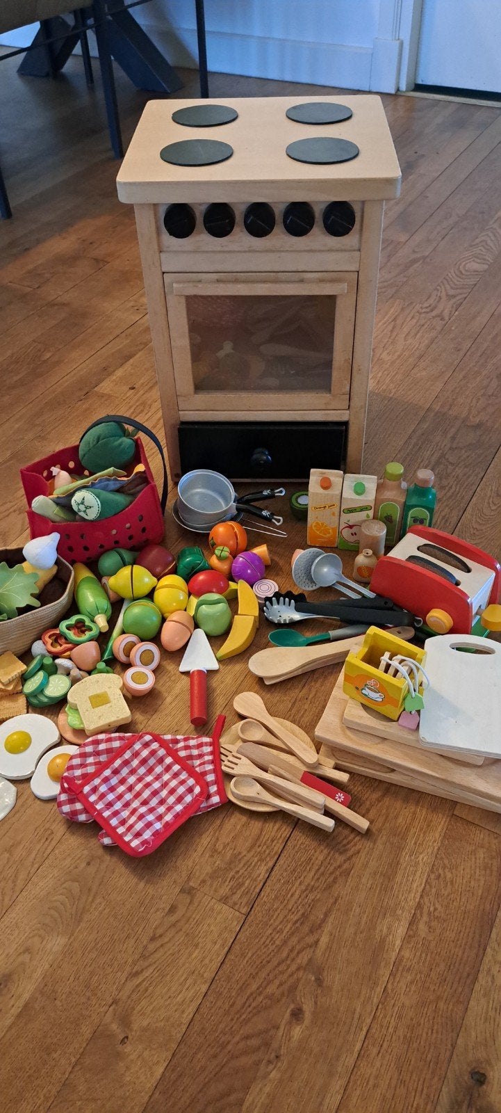 HOUTEN KEUKENTJE, Kinderen en Baby's, Speelgoed | Houten speelgoed, Ophalen, Zo goed als nieuw, Meubelstuk of Keukentje