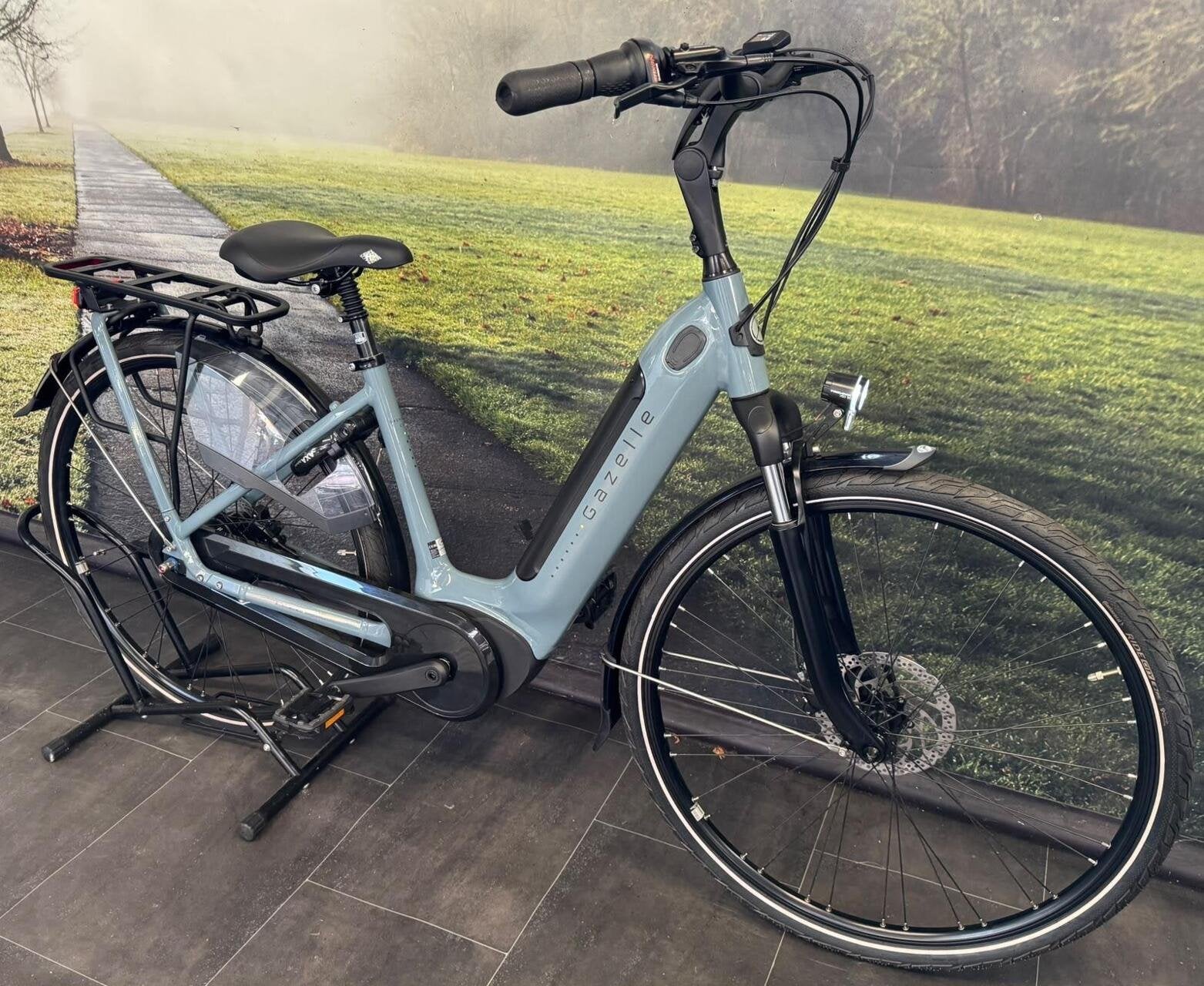 Gazelle Grenoble C7+ NIEUW - €800 korting - Actie €2499, Wilhelminaweg 8, 6951 BP Dieren, Nederland, Koninklijke Gazelle N.V.
