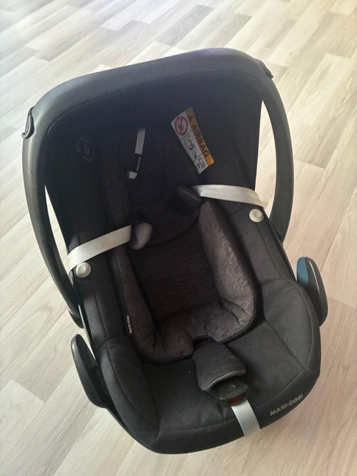 Maxi-Cosi Pebble 360 i-Size Autostoel - Zo goed als nieuw, Ophalen, Autogordel of Isofix, Gebruikt, 0 t/m 13 kg