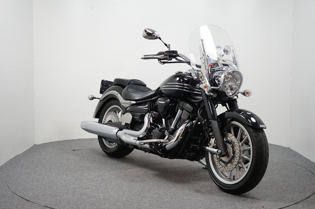 Yamaha XV 1900 MIDNIGHT STAR (bj 2017), Motoren, Motoren | Yamaha, Handvatverwarming, Chopper, Meer dan 35 kW, 1854 cc