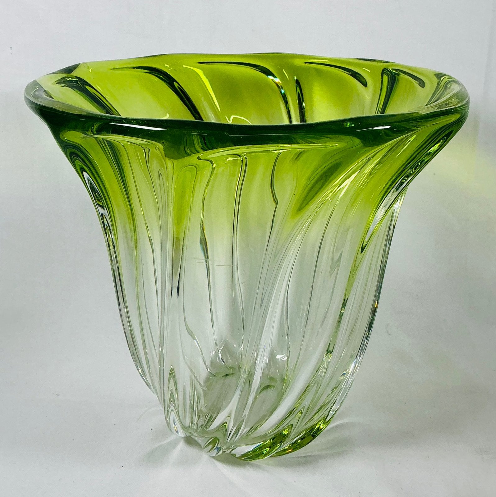 Val Saint Lambert Design kristallen vaas “Torsade” Delvenne, Verzenden