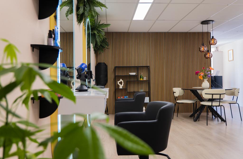 Stoelhuur kapper, Almere