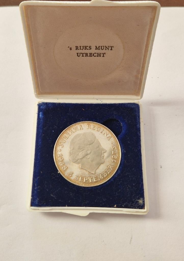 Zilveren Juliana Regina munt 1948-1975 in doosje, Koningin Juliana, Zilver, Losse munt, Overige waardes