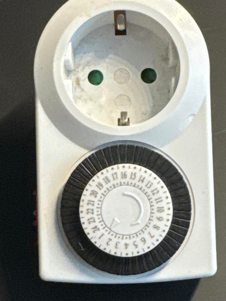 24 Uur Tijdschakelaar TG-7 - Max. 3500W, Ophalen of Verzenden, Gebruikt, Schakelaar