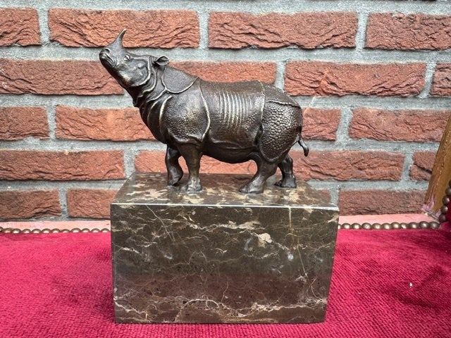 fraaie bronsgieting van een rhino, Ophalen of Verzenden