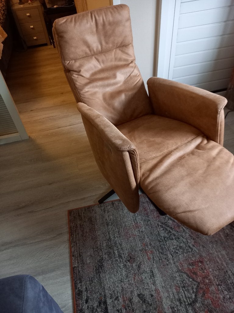 Verstelbare lederen relaxstoel (noah patrick), Ophalen, Gebruikt, Tijdloos, 50 tot 75 cm
