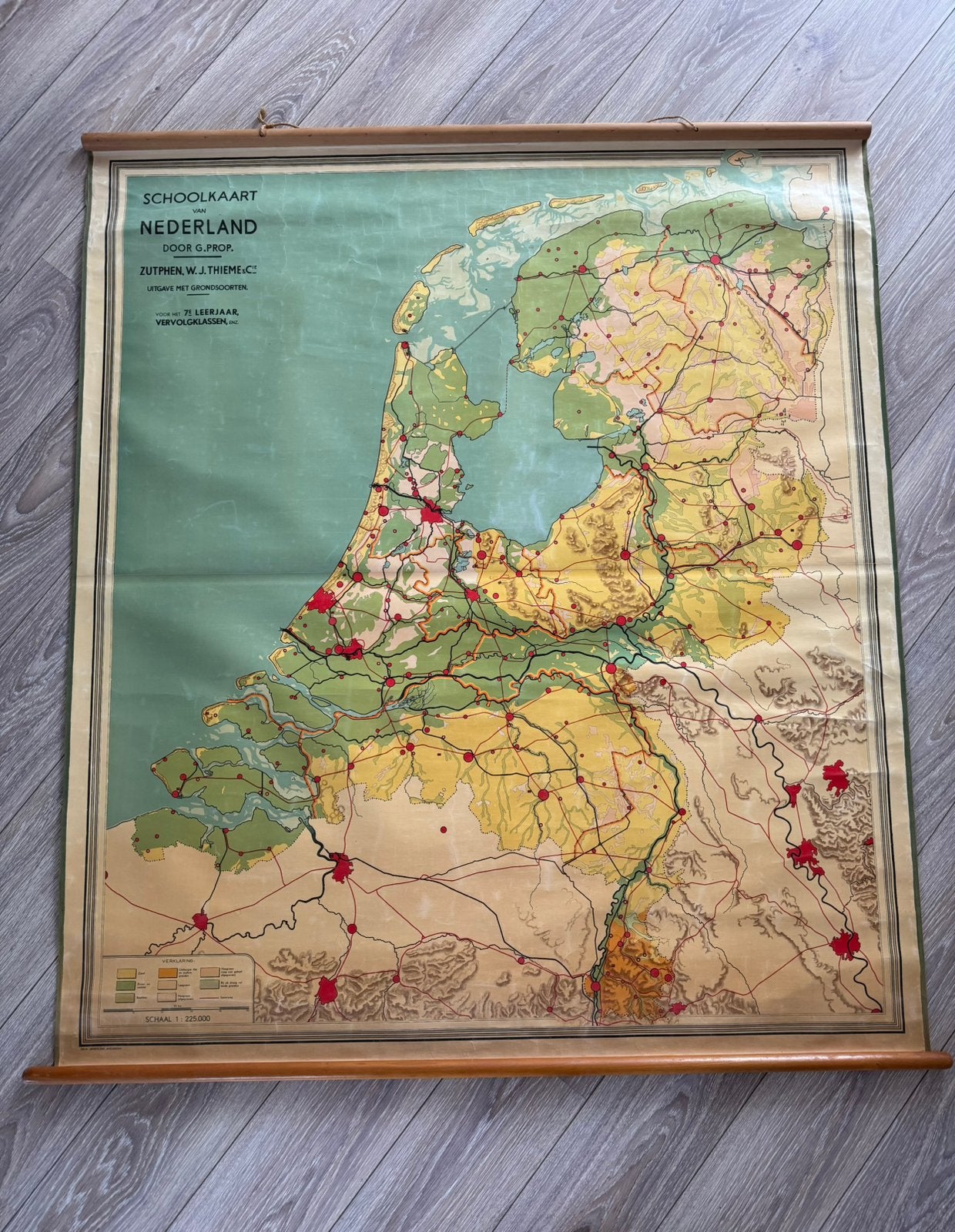 Vintage schoolkaart van Nederland (enkel ophalen), Antiek en Kunst, Ophalen, Aardrijkskunde
