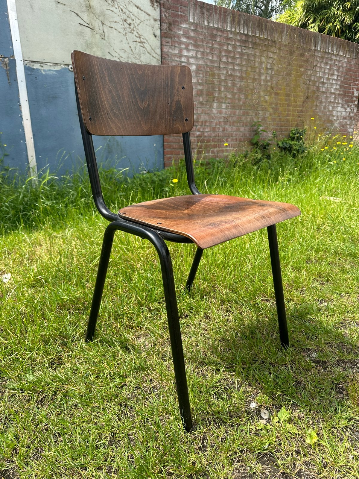 Vintage look Schoolstoel Eetkamerstoel, Huis en Inrichting, Stoelen, Ophalen, Bruin, Zo goed als nieuw, Eén