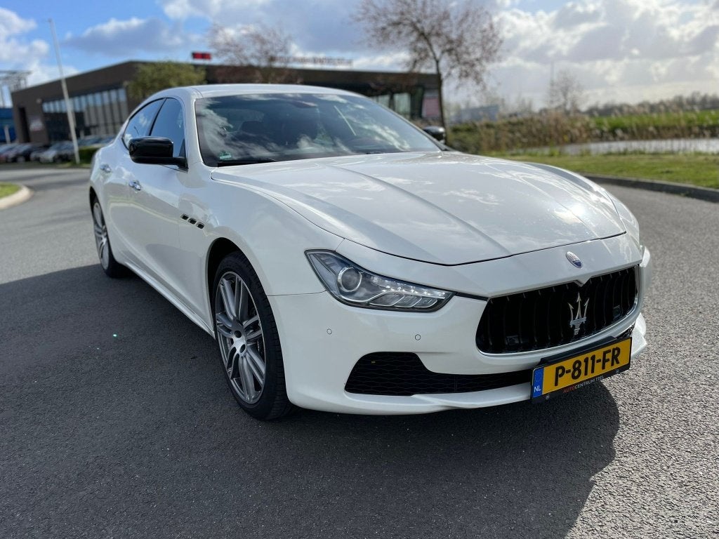 Maserati Ghibli 3.0 V6 Bi Turbo 330pk, Automaat, Achterwielaandrijving, Particulier, Sedan
