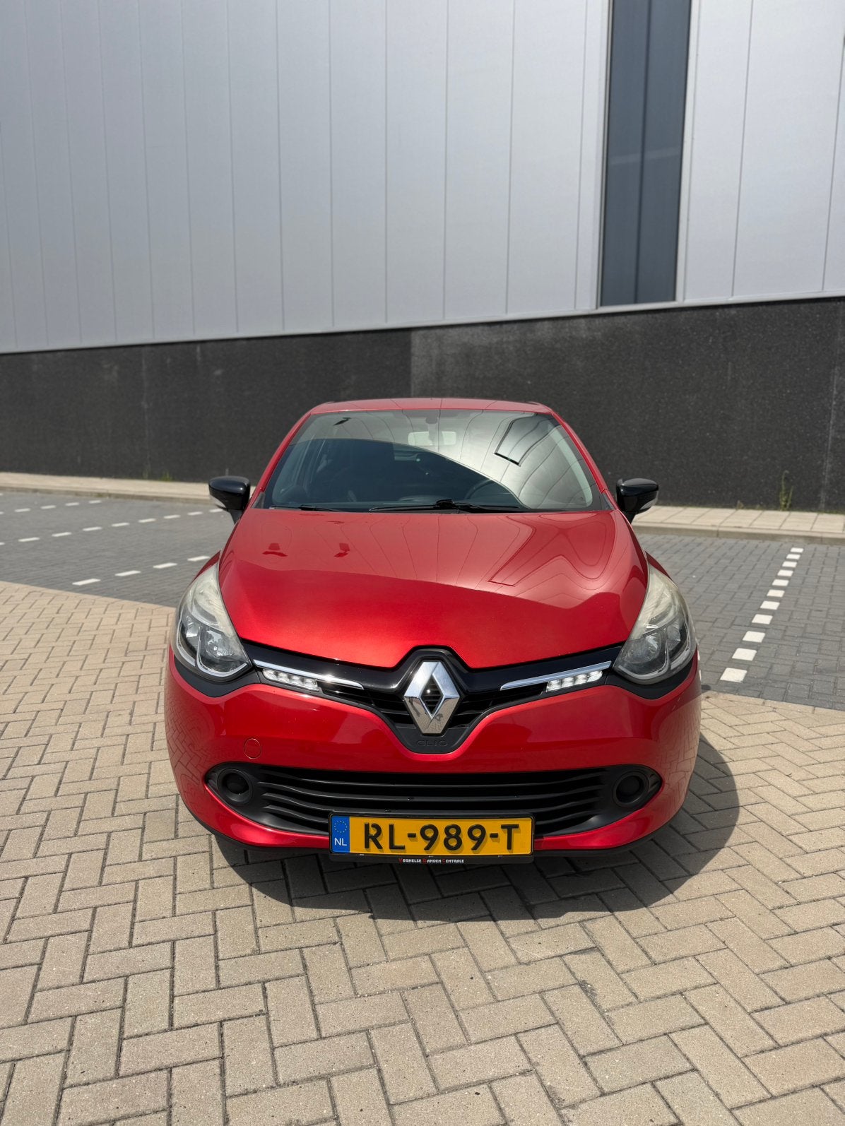 Renault Clio 1.2 54KW 5-DRS. Airco/Nap/Cruise/NW-APK !, Auto's, Renault, Voorwielaandrijving, Euro 5, Zwart, Leder en Stof