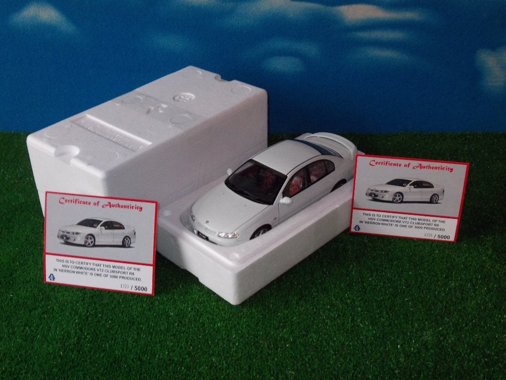 1/18 Holden HSV Commodore VT2 Clubsport R8 Opel Omega, Hobby en Vrije tijd, Ophalen of Verzenden, Nieuw, Auto, Autoart