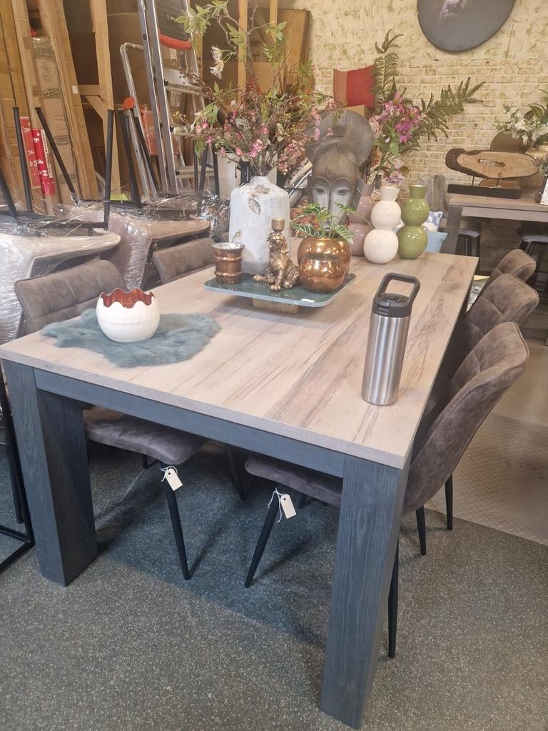 Eettafel, nieuw in doos, uitschuifbaar, Ophalen of Verzenden