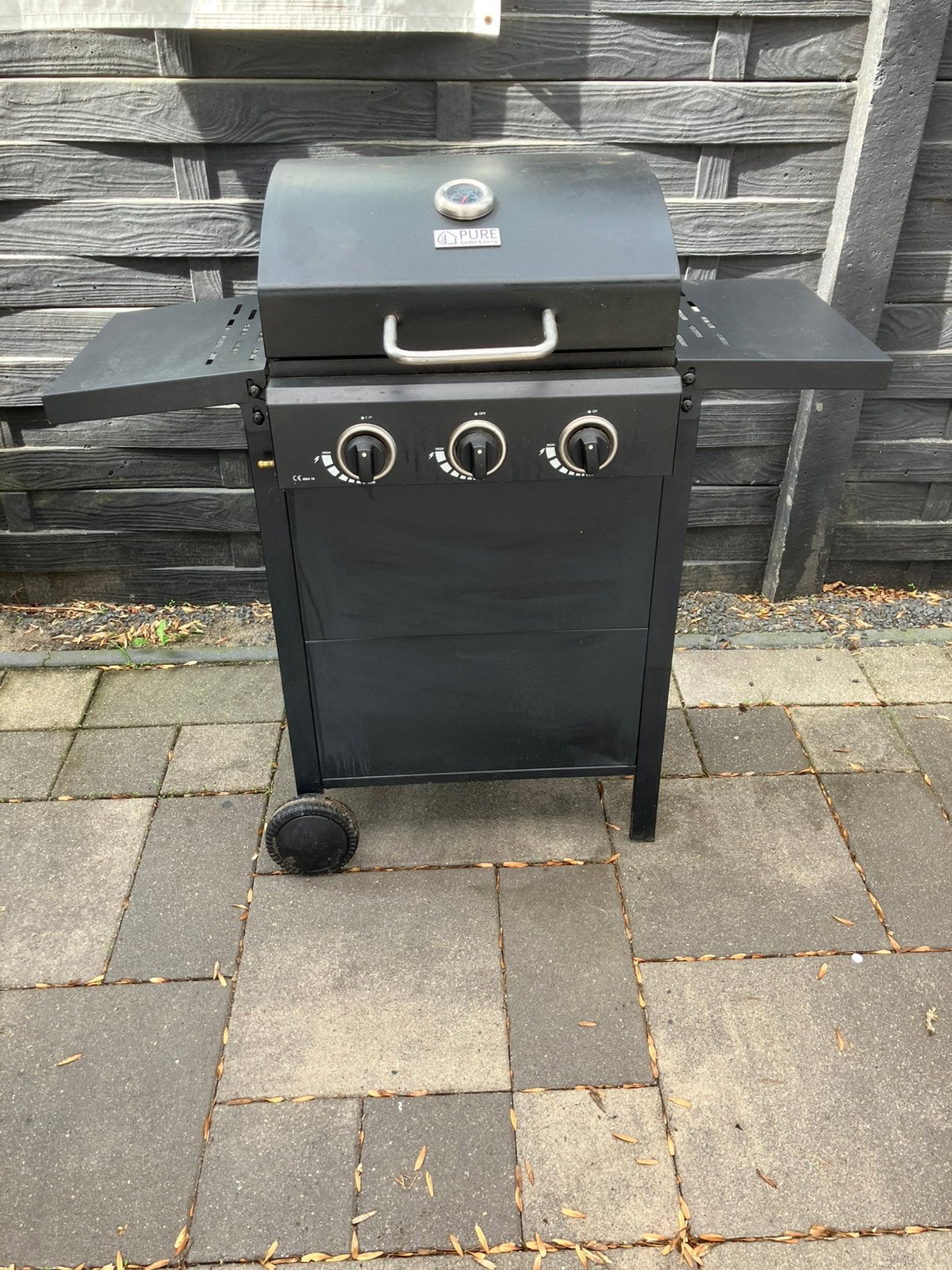 Verrijdbare goed werkende gasBBQ, Tuin en Terras, Gasbarbecues, Ophalen, Zo goed als nieuw