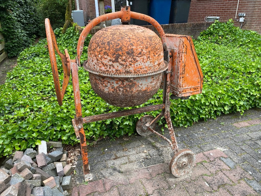 Al-Ko betonmolen, Ophalen, Gebruikt