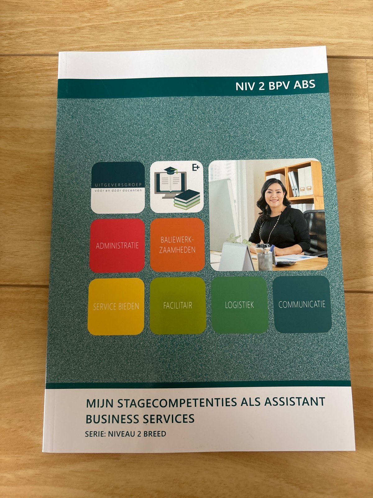 Mijn Stagecompetenties als Assistent Business Services, Boeken, Ophalen of Verzenden, Zo goed als nieuw, MBO