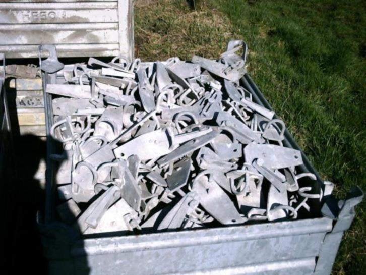 🌈van Thiel muur-koppelingen muurlippen muur-klemmen Layher, Ophalen, Gebruikt, 250 mm of meer