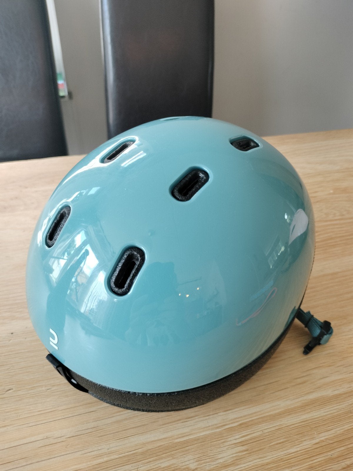 Lugik skihelm / snowboardhelm - Zo goed als nieuw, Sport en Fitness, Skiën en Langlaufen, Overige merken, Overige typen, Ophalen of Verzenden
