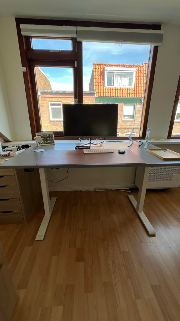 IKEA RODULF Zit-sta bureau, elektrisch, wit, 140x80 cm, Ophalen, Zit-sta bureau, Elektrisch, Spaanplaat of MDF